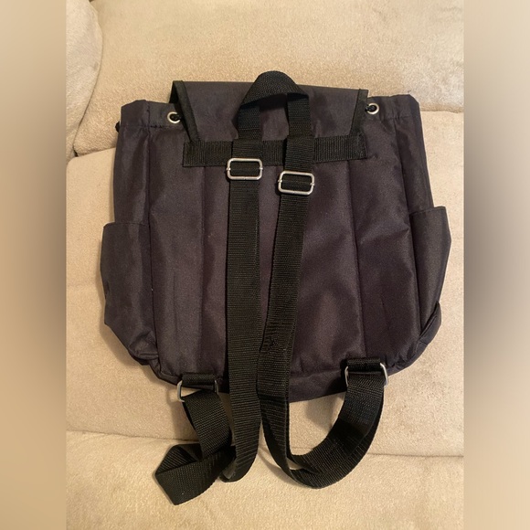 Disney Alice In Wonderland backpack - Picture 3 of 8